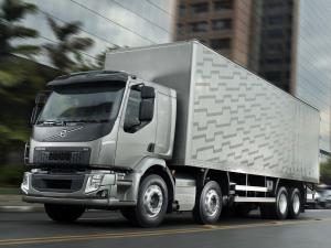 Volvo VM 330 8x2 '2014